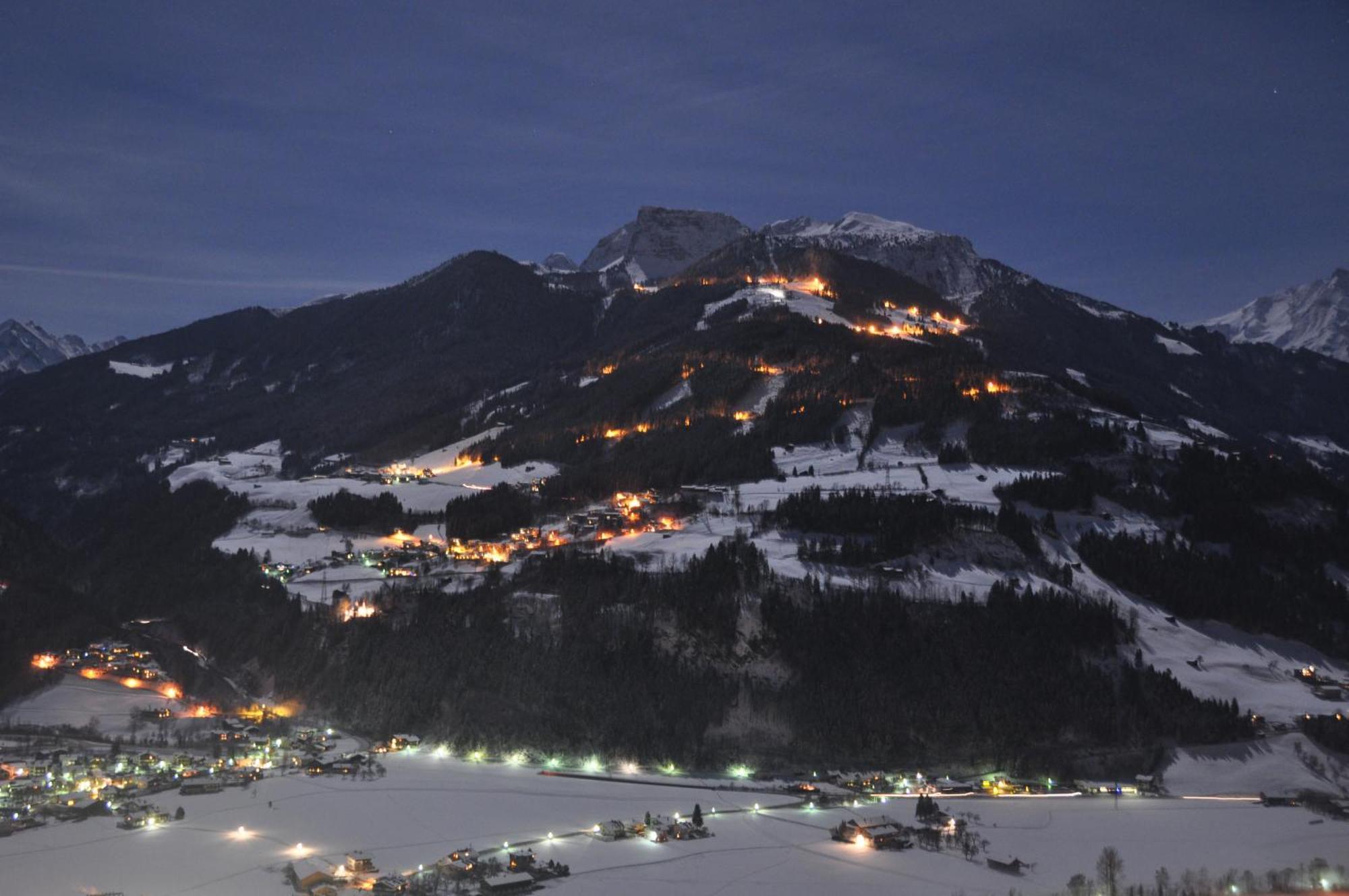 Ferienwohnung Ausblick Zillertal Hainzenberg Exteriér fotografie
