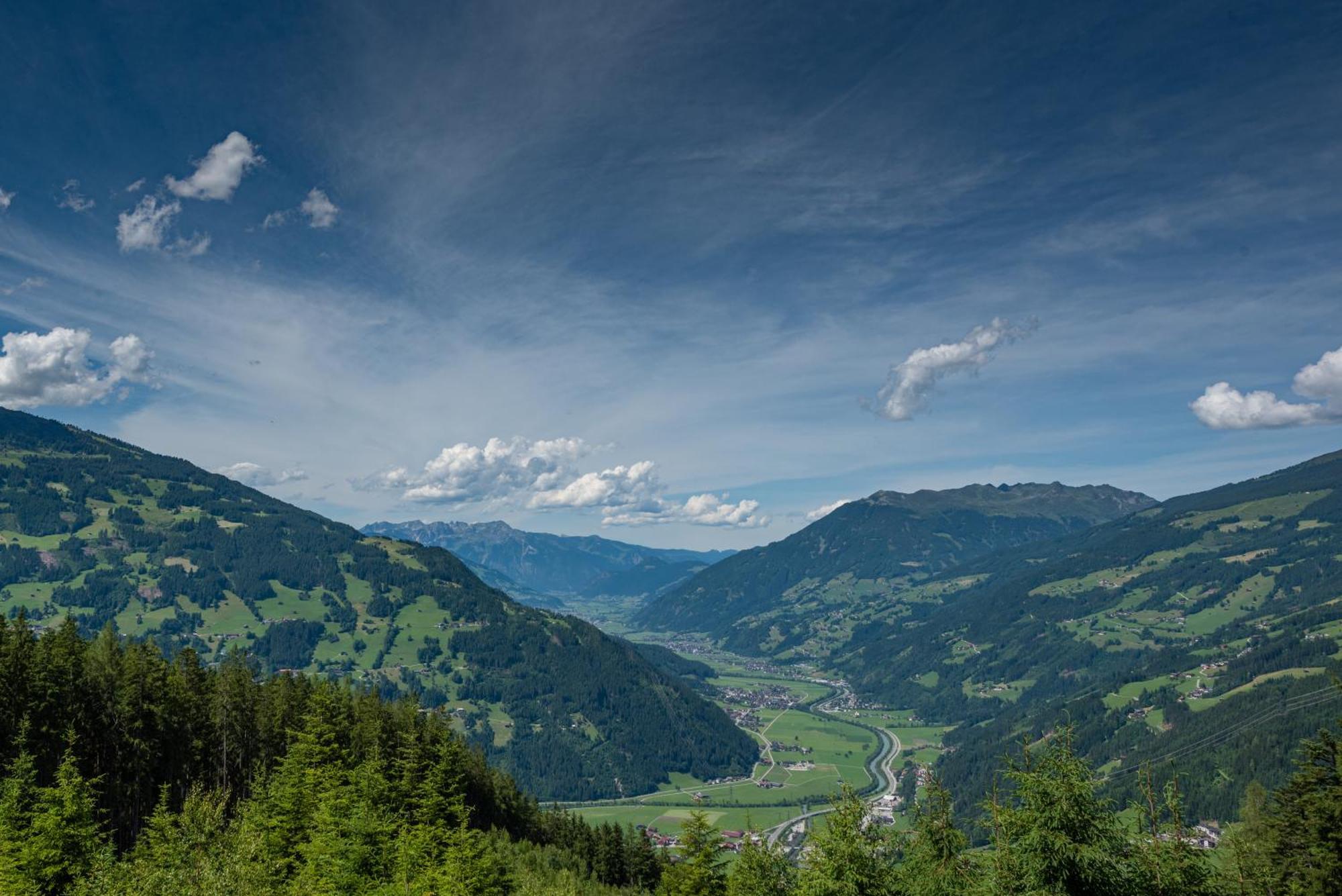 Ferienwohnung Ausblick Zillertal Hainzenberg Exteriér fotografie